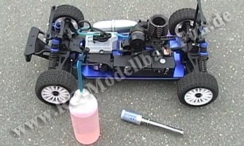 RC Modellbau Verbrenner Auto starten mit Nitro und Kerzenstecker