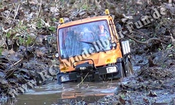 Test des Dickie RC Unimog U300 Umbau im Schlamm (Matsch) mit VIDEO